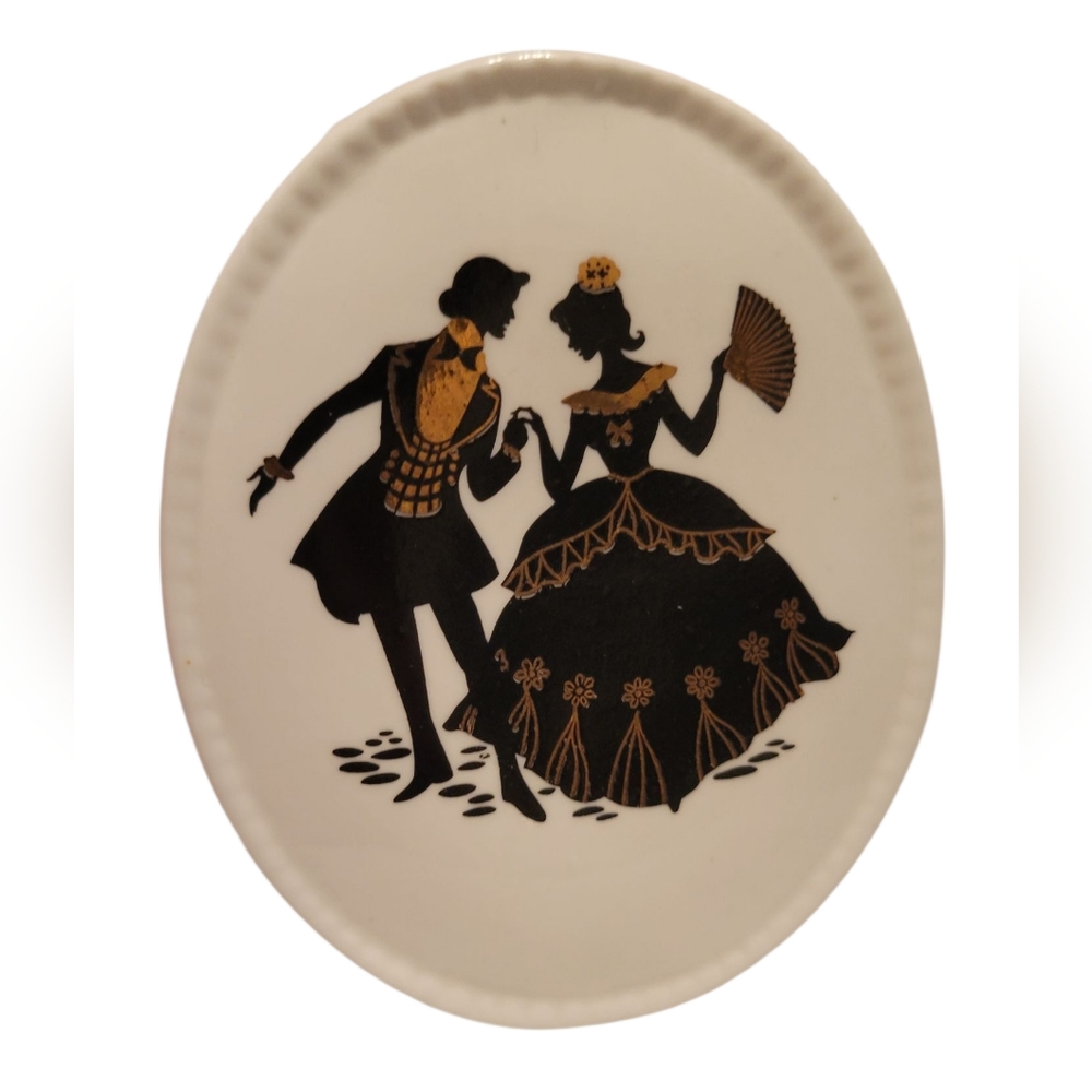 1960's VICTORIAN COUPLE POCKET VASE
